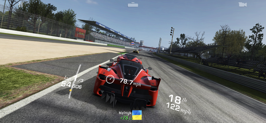 Real Racing 3截图0